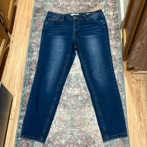Ellen Tracy Blue Straight Leg Jeans
